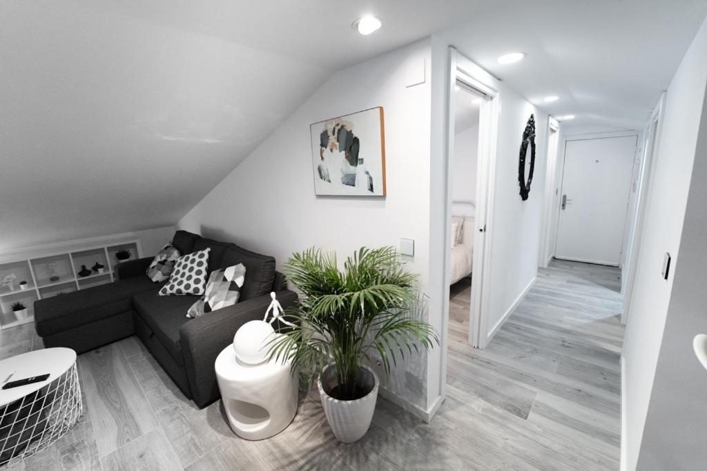 Buhardilla Comillas Beach En Primera Linea De Playa, Wifi, Netflix المظهر الخارجي الصورة